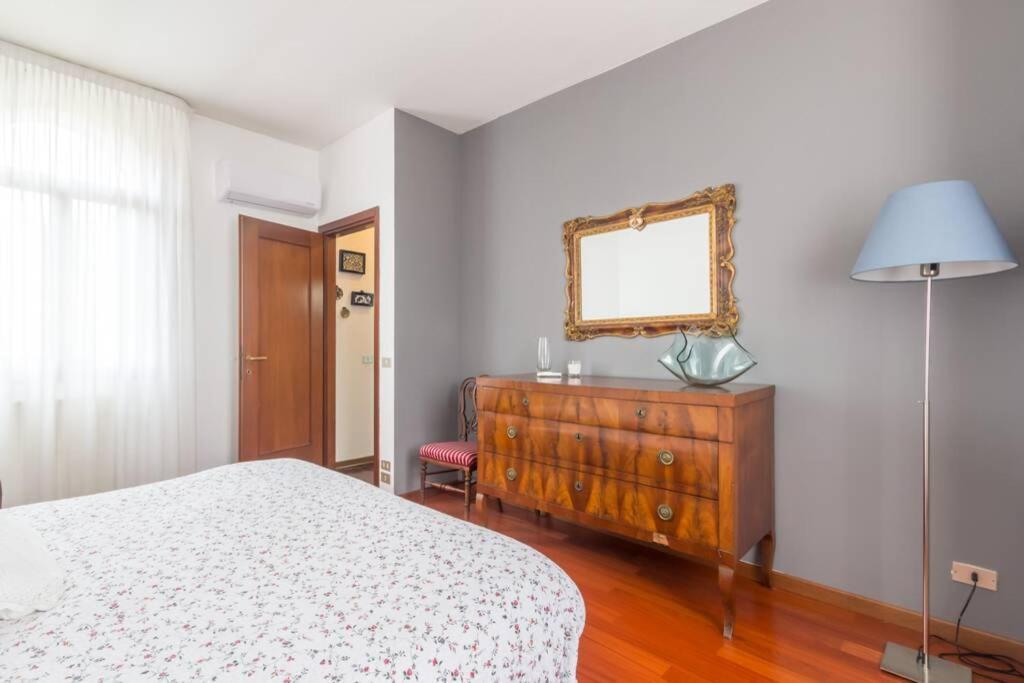 Dadahome Elegante Appartamento Vicino Al Centro Treviso Exterior photo